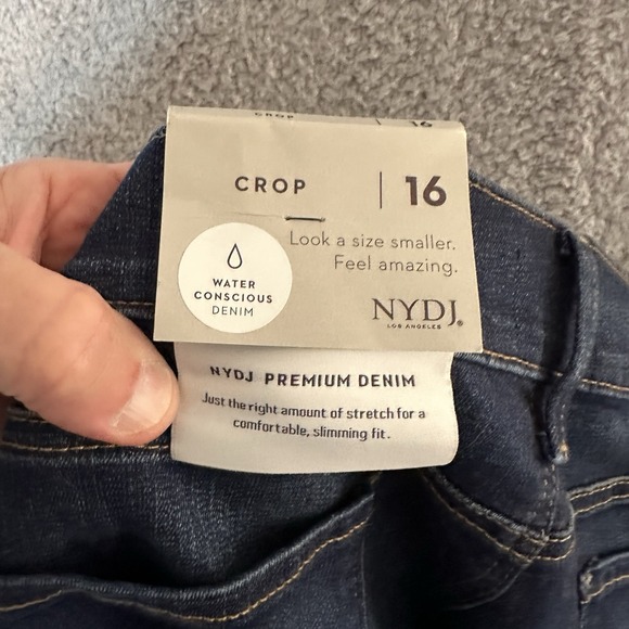 NYDJ Marilyn Jeans Size 16 Cropped Cuffed Dark Blue Wash Lift X Tuck NWT - Picture 3 of 9